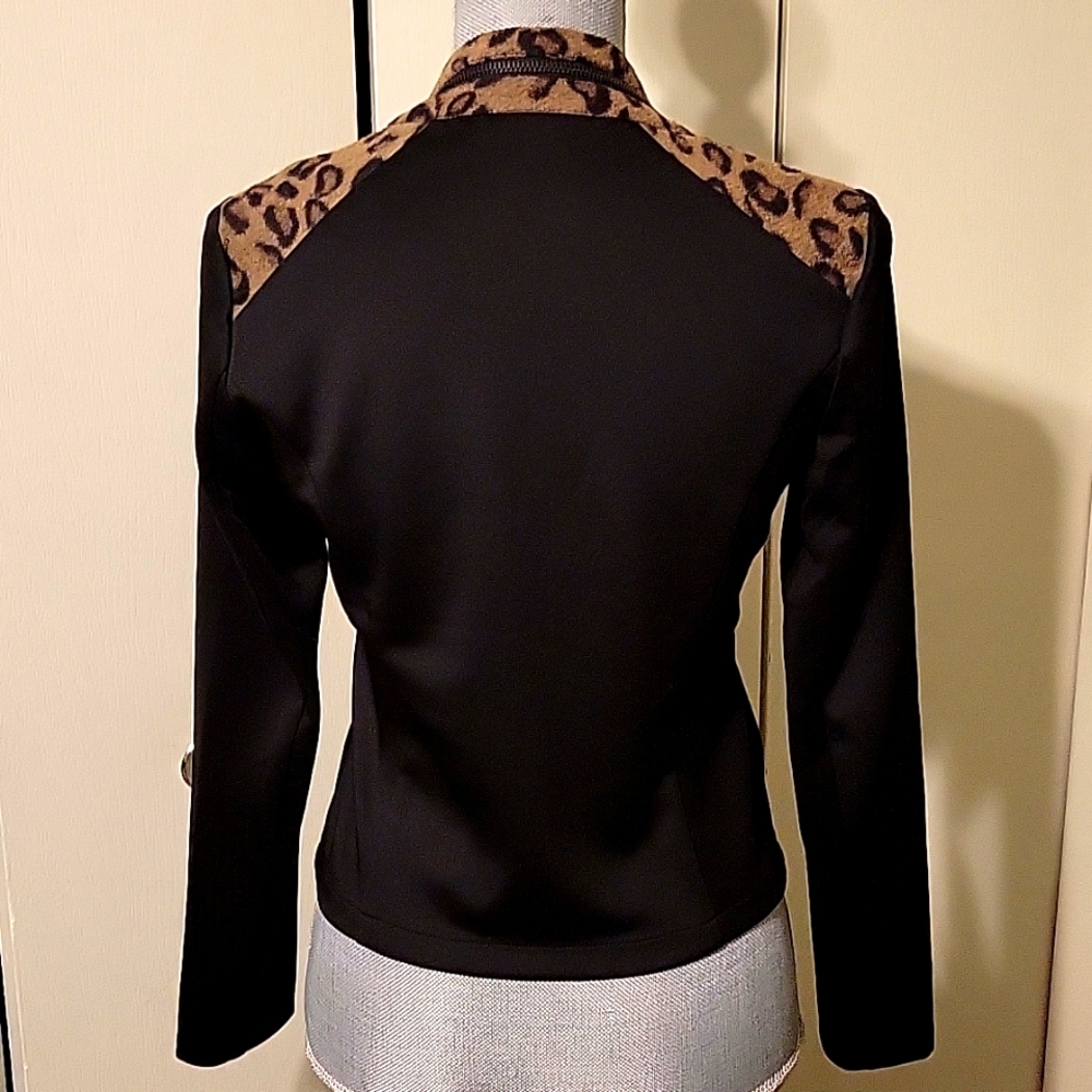 Carmin black leopard accent zip up jacket - Picture 4 of 8